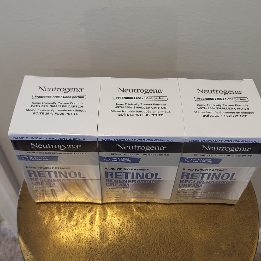 Neutrogena Retinol Regenerating Cream - Picture 2 of 3